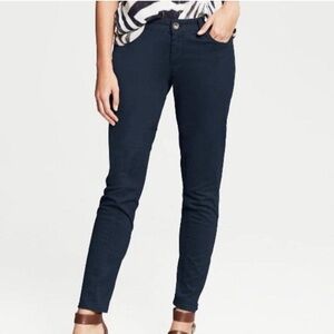BANANA REPUBLIC  Luxe Twill Ankle Zip Chino in True Navy